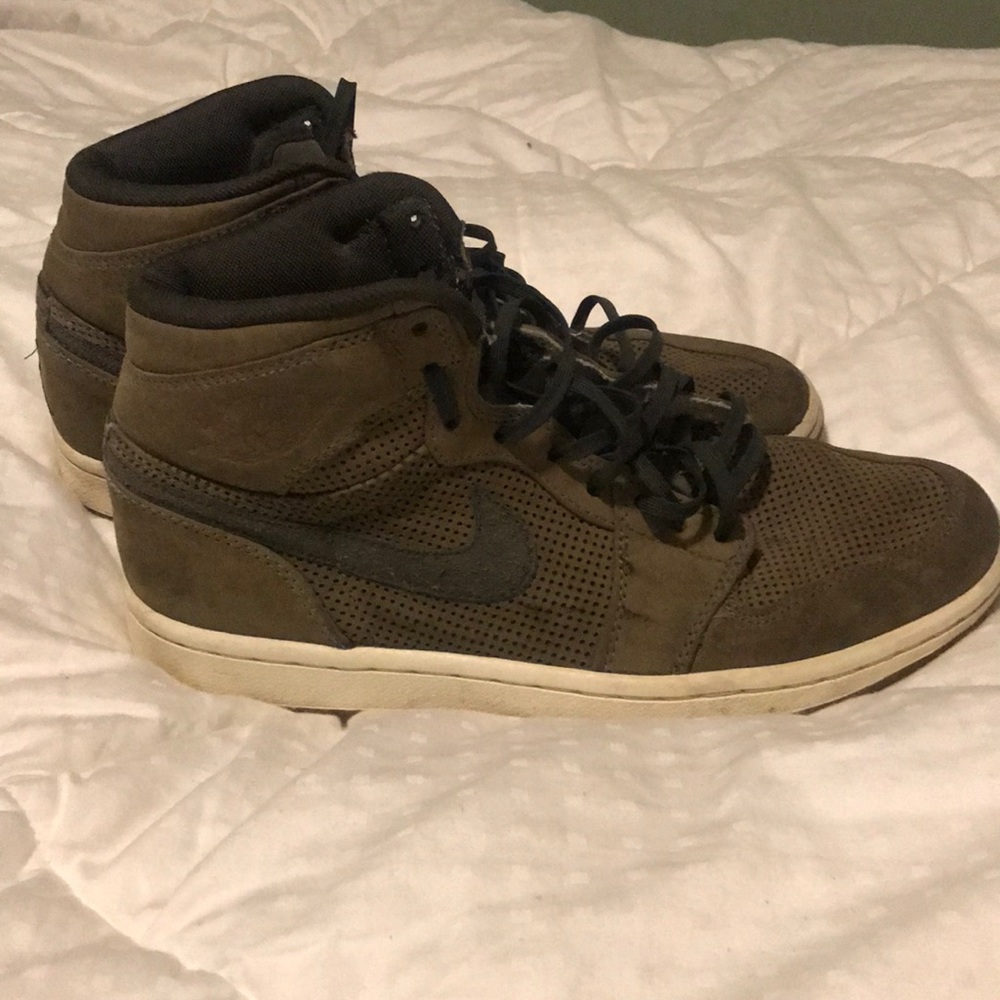 Men’s Jordan’s size 8.5